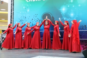 Школа армянских танцев "БЕРД" приняла участие в арт-фестивале "ЖАРКАЯ ЗИМА"