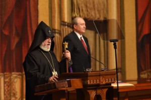 Католикос Всех Армян принял участие в церемонии инаугурации президента Армении