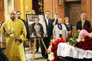 В армянской церкви Москвы прошло отпевание Николая Никогосяна