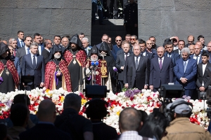 Церемонии прославления мучеников Геноцида армян в мемориальном комплексе «Цицернакаберд» и Святом Эчмиадзине