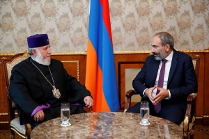 Никол Пашинян принял Католикоса Всех Армян