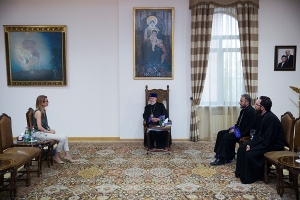 Католикос Всех Армян принял министра труда и социальных вопросов Армении