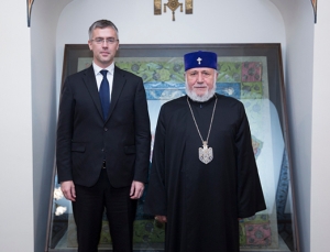 Католикос Всех Армян принял посла Швеции в Армении