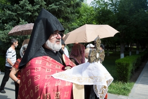 Мощи Св. Иоанна Предтечи были привезены в монастырь Св. Шогакат